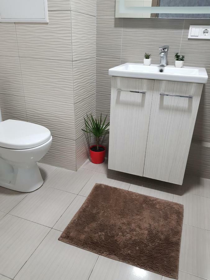 Стильные Аппартаменты На Новых Домах Kharkov Luaran gambar